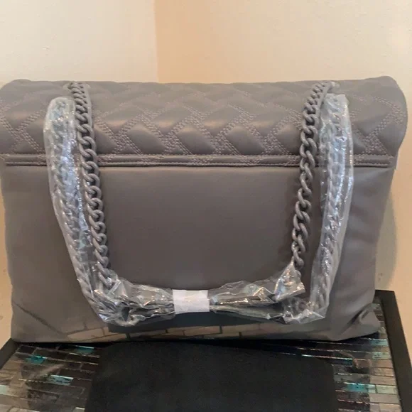 Kurt Geiger London  Kensington Drench Quilted XXL Shoulder Bag - Picture 6 of 15